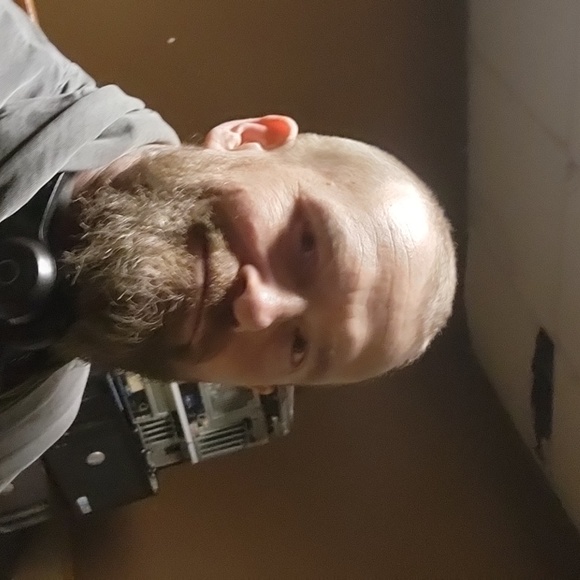 Meet your Posher, Chris - Picture 2 of 2